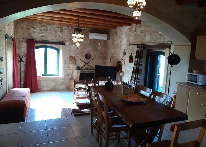 Villa Aloni